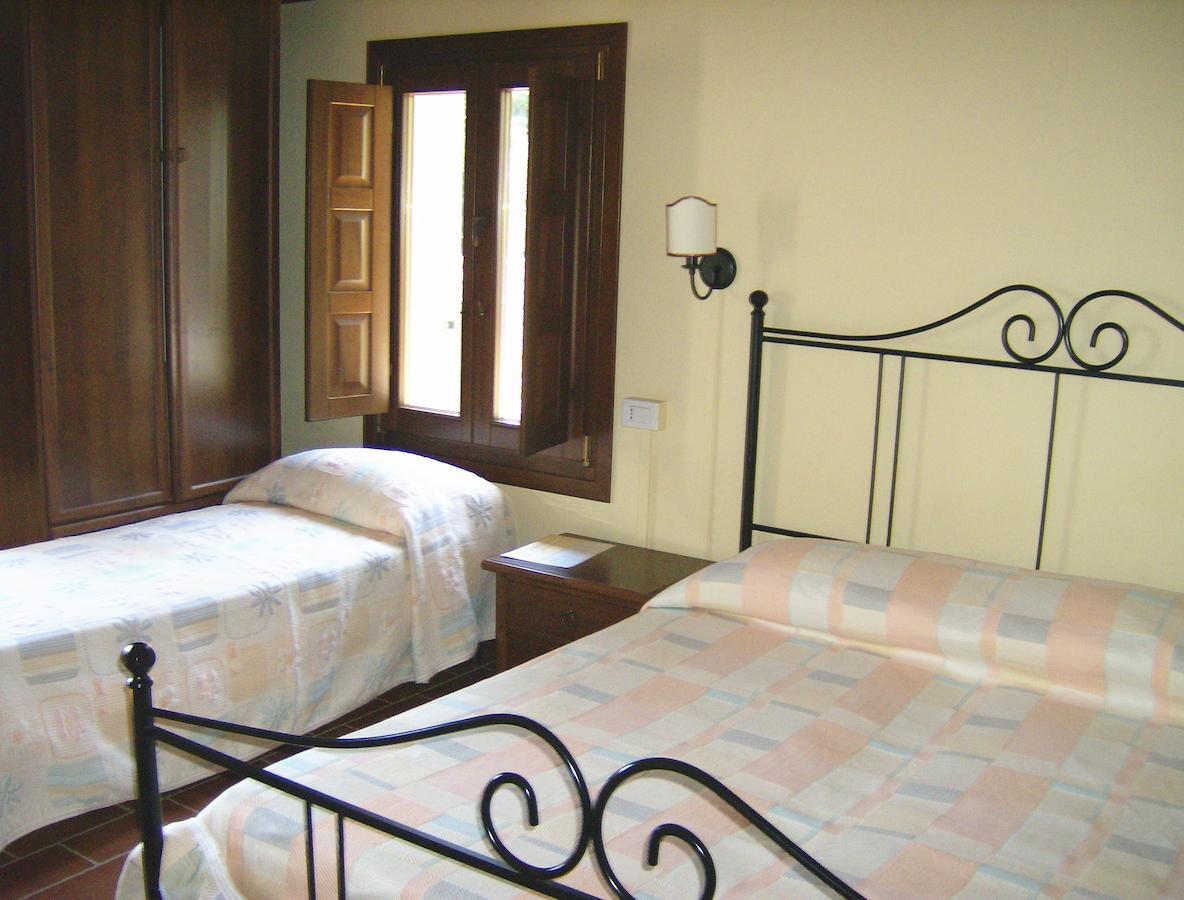 Agriturismo La Marletta Imola Cameră foto